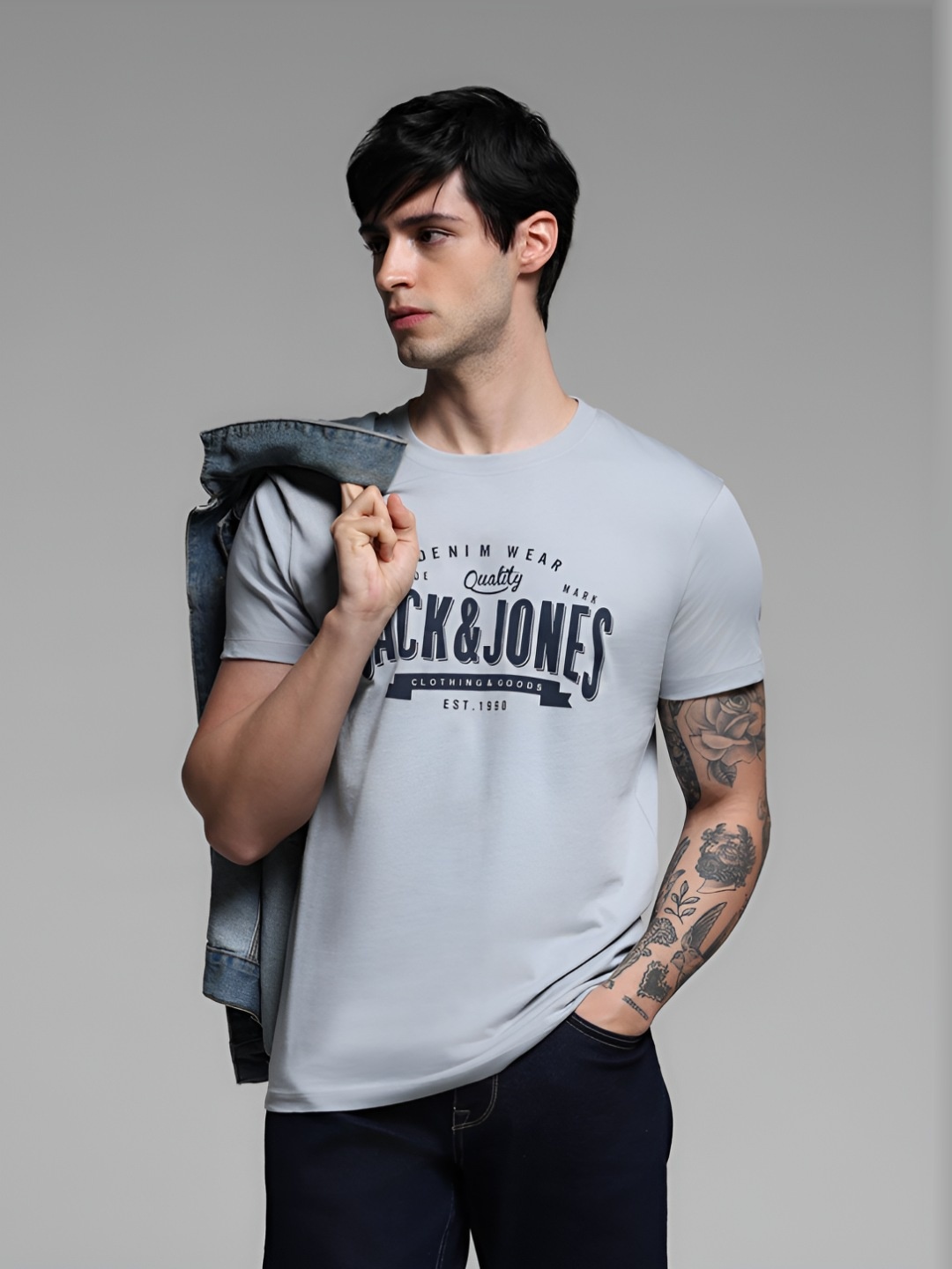 

Jack & Jones Men Typography Printed Round Neck Cotton Slim Fit T-shirt, Grey