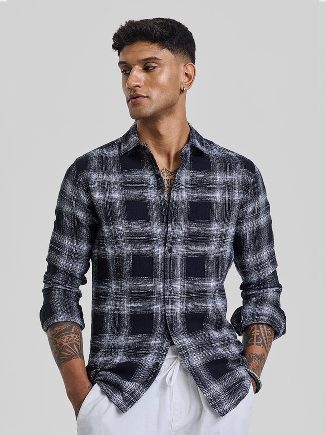 

Snitch Men Smart Spread Collar Checked Cotton Casual Shirt, Black