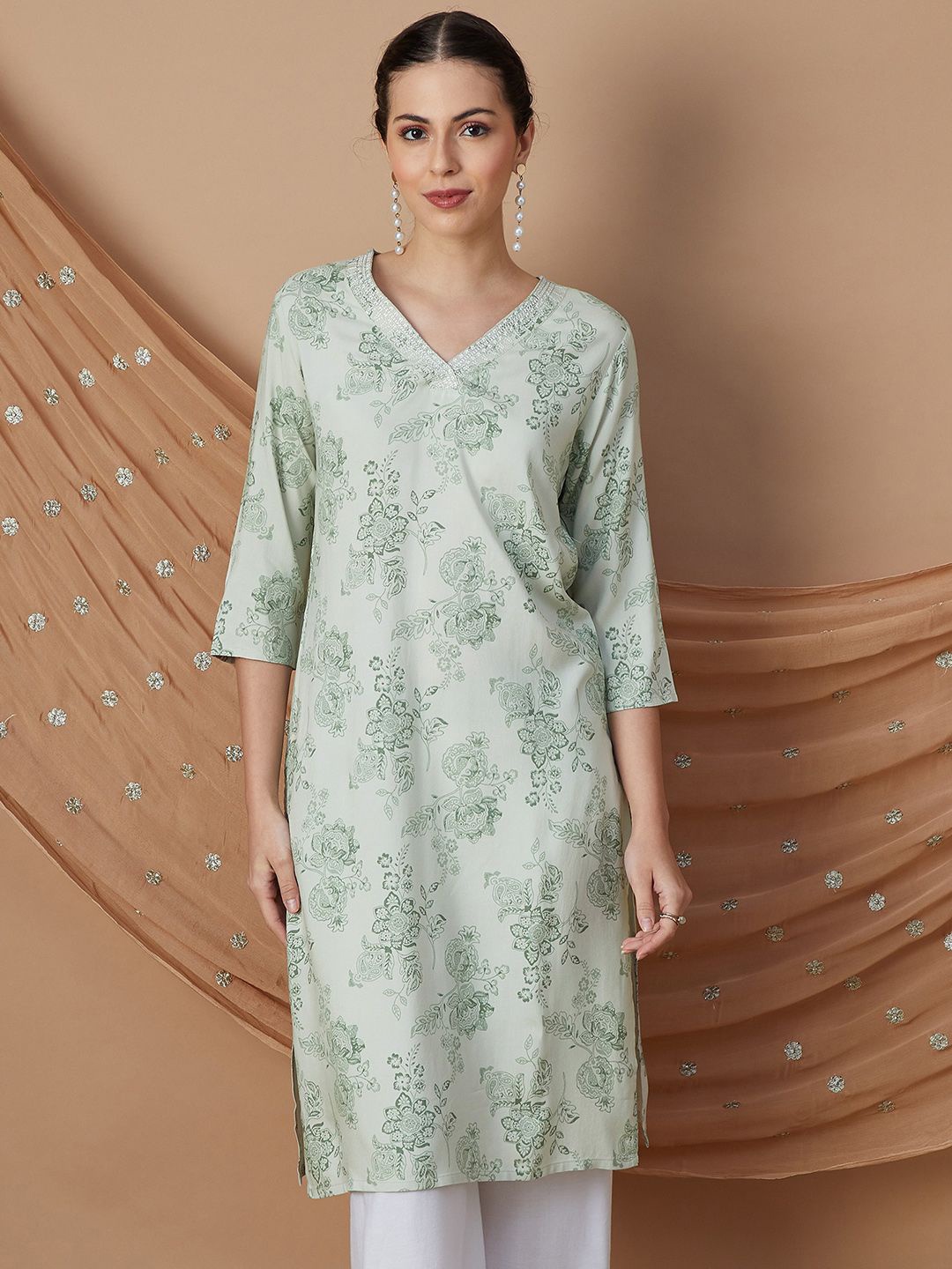 

Melange by Lifestyle Floral Printed V-Neck Straight Kurta, Olive