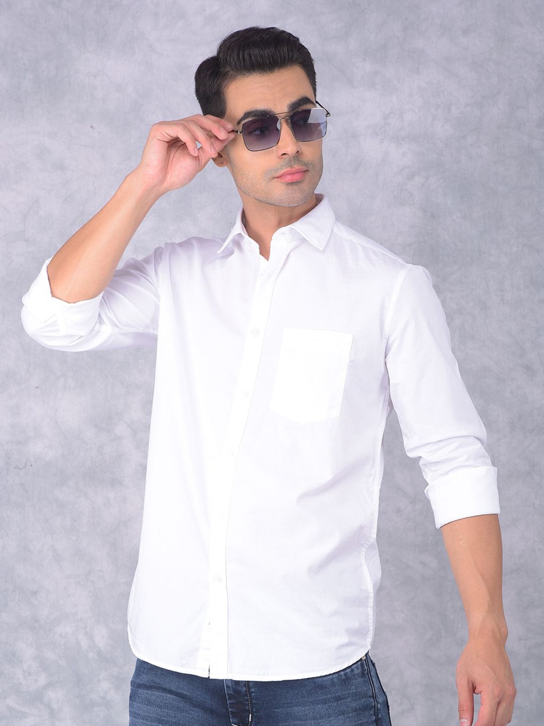 

Crimsoune Club Men Smart Spread Collar Solid Cotton Casual Shirt, White