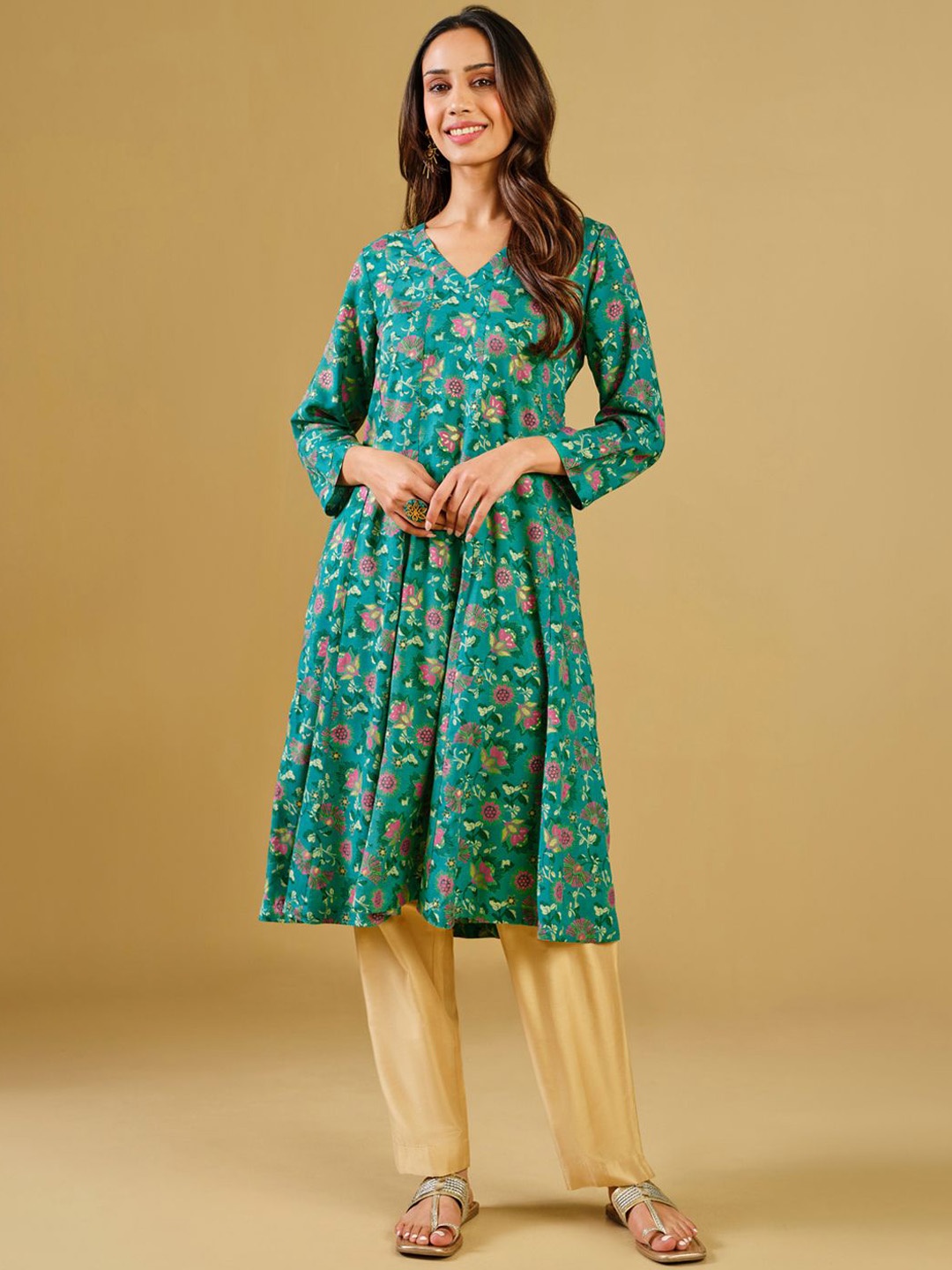 

Global Desi Floral Printed V-Neck Anarkali Kurta, Teal