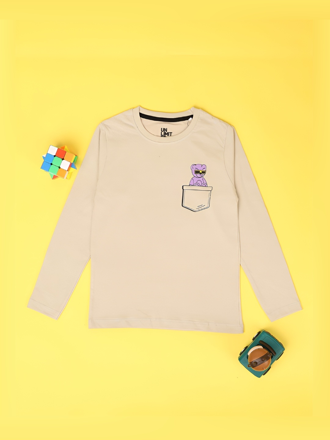 

V-Mart Boys Printed T-shirt, Cream