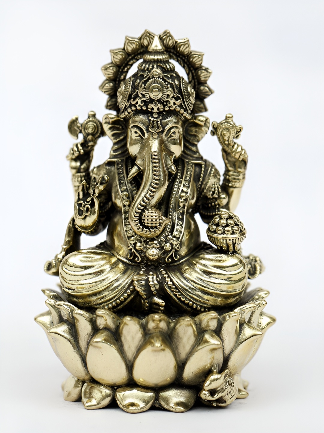 

Exotic India Superfine Four-Armed Blessing Lord Ganesha Seated on Lotus, Gold