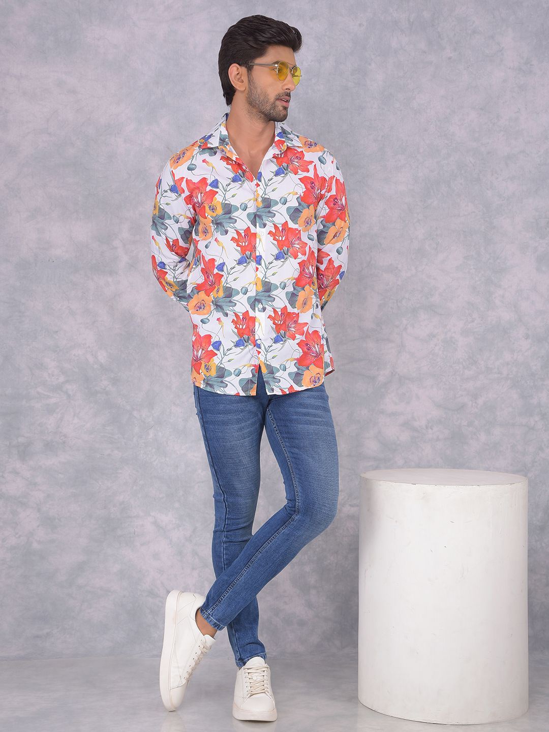 

Crimsoune Club Men Smart Spread Collar Floral Printed Cotton Slim Fit Casual Shirt, White