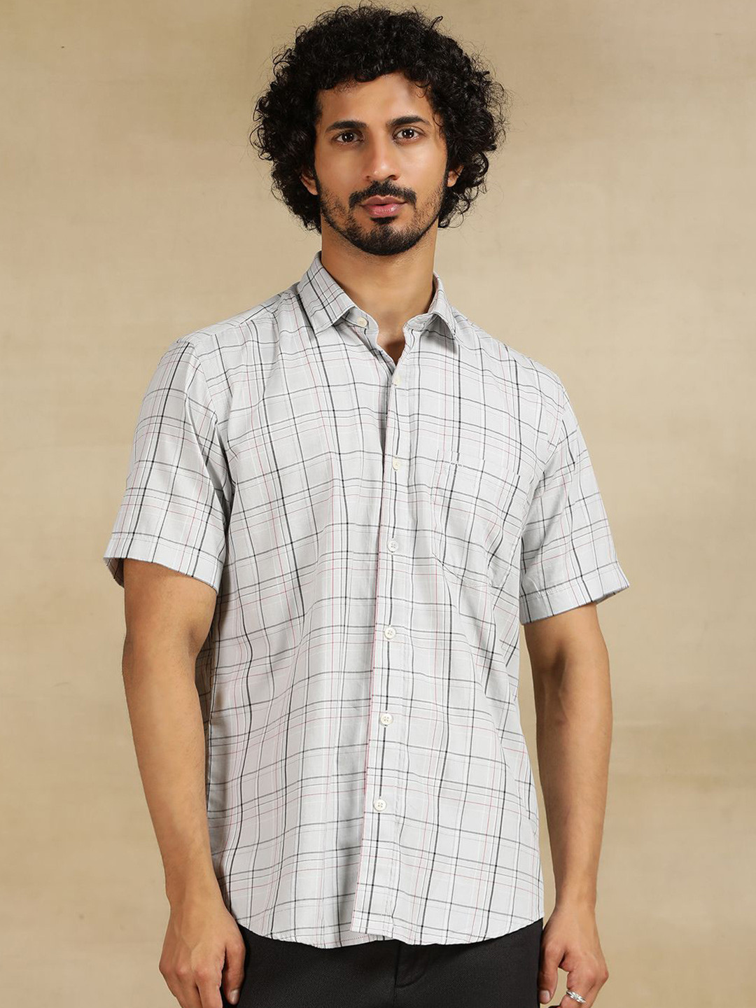 

JADE BLUE Men Cutaway Collar Checked Cotton Casual Shirt, Grey