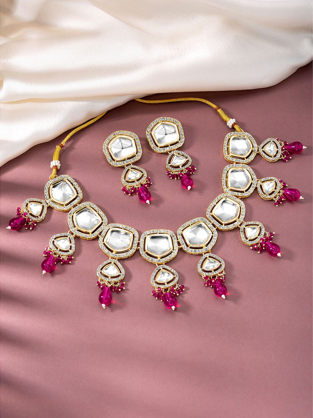 

Peora Gold-Plated Stone-Studded & Beaded Jewellery Set