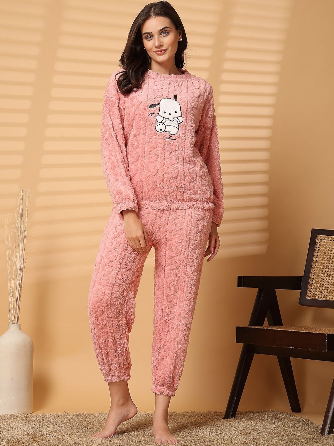 

NEUDIS Women Cartoon Characters Printed Night suit, Peach