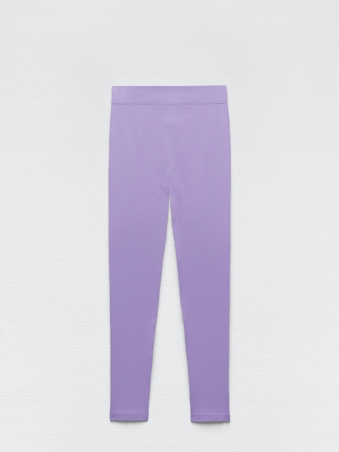 

ZARA Women Trousers, Na