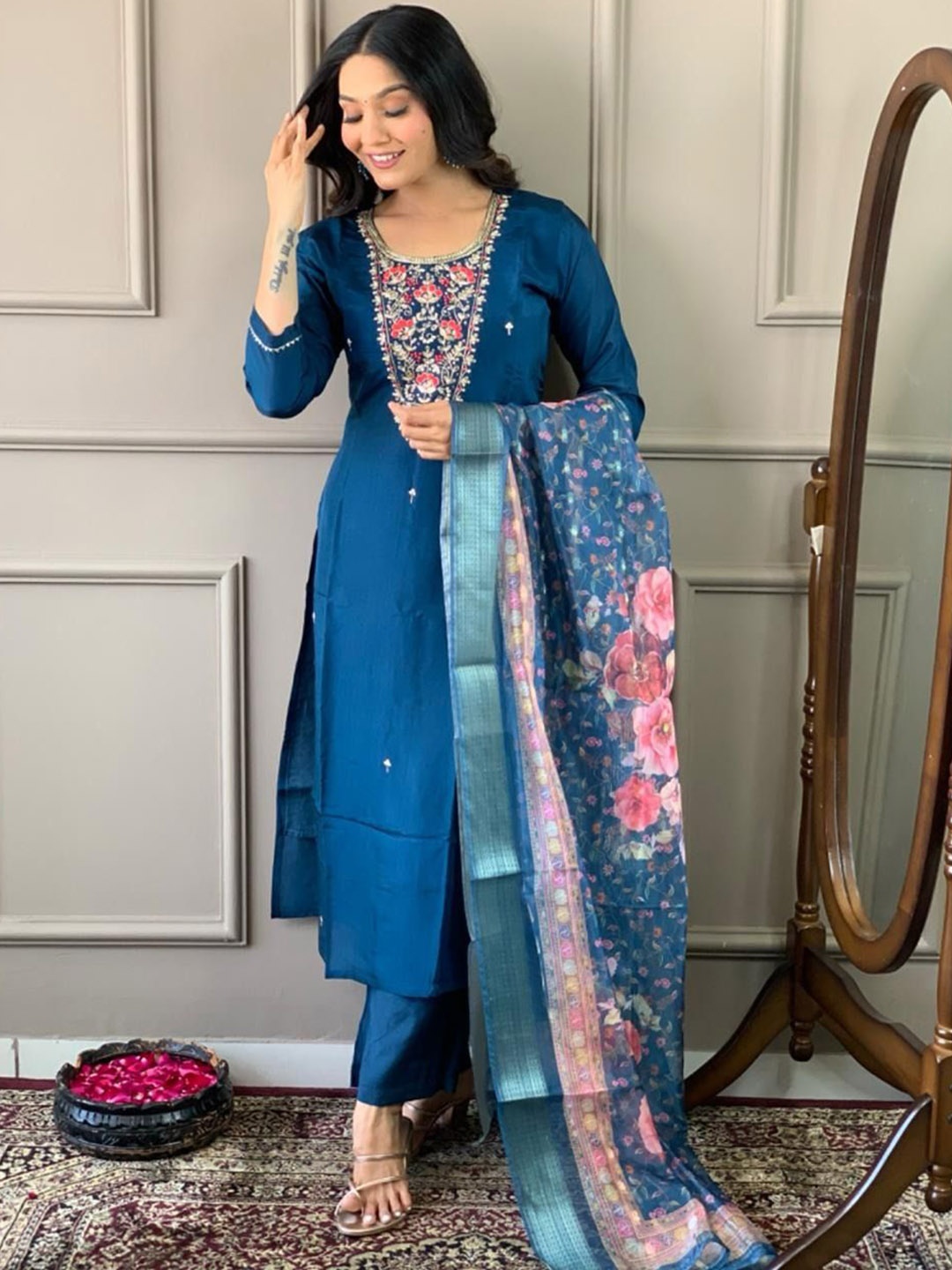 

JAPNAAM Ethnic Motifs Embroidered Kurta With Trousers & Dupatta, Blue