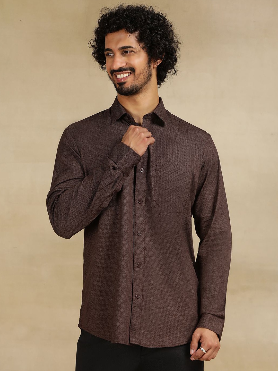 

JADE BLUE Men Cutaway Collar Micro Ditsy Printed Cotton Casual Shirt, Brown