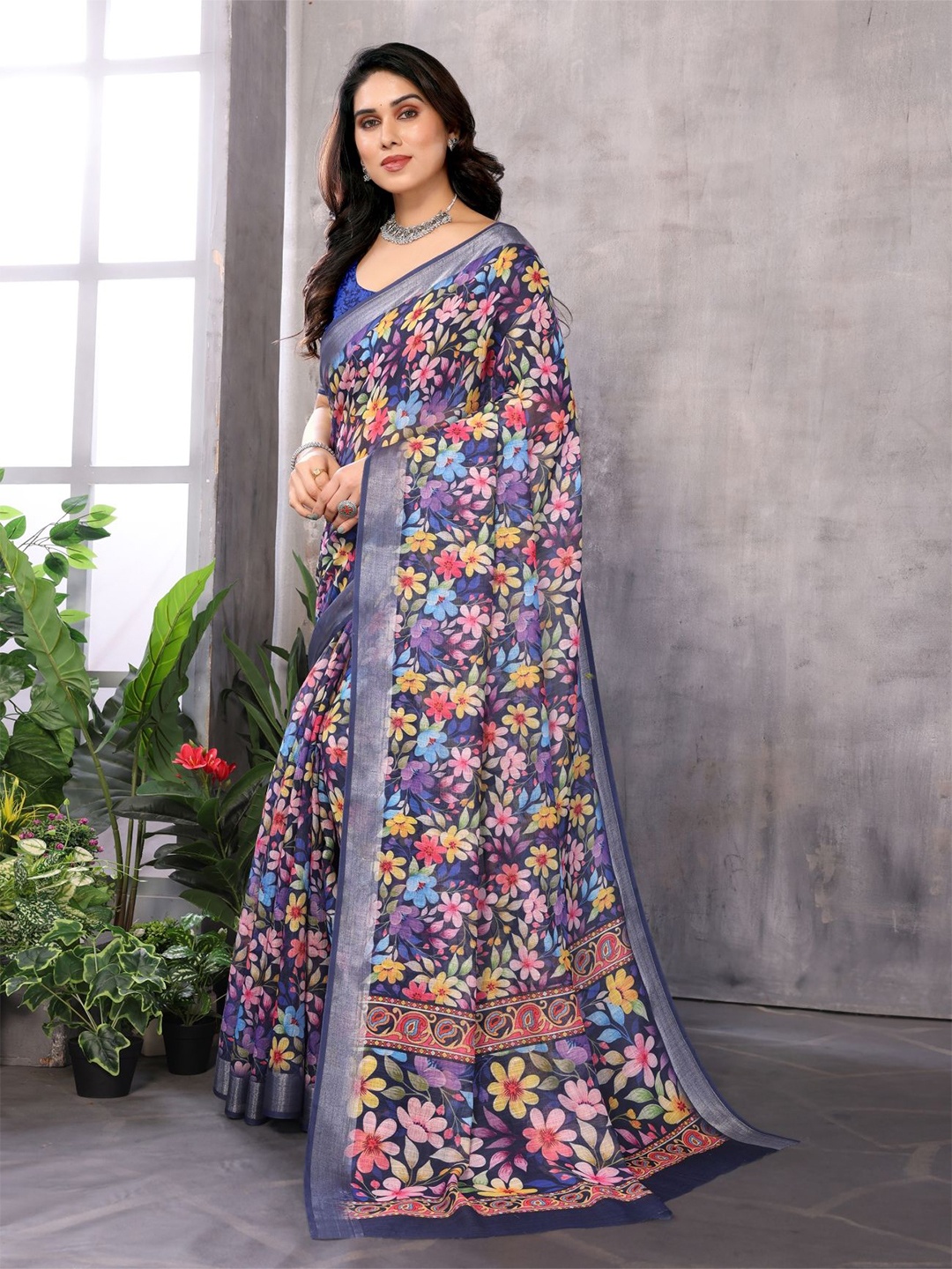 

vj fashion Floral Printed Zari Saree, Blue