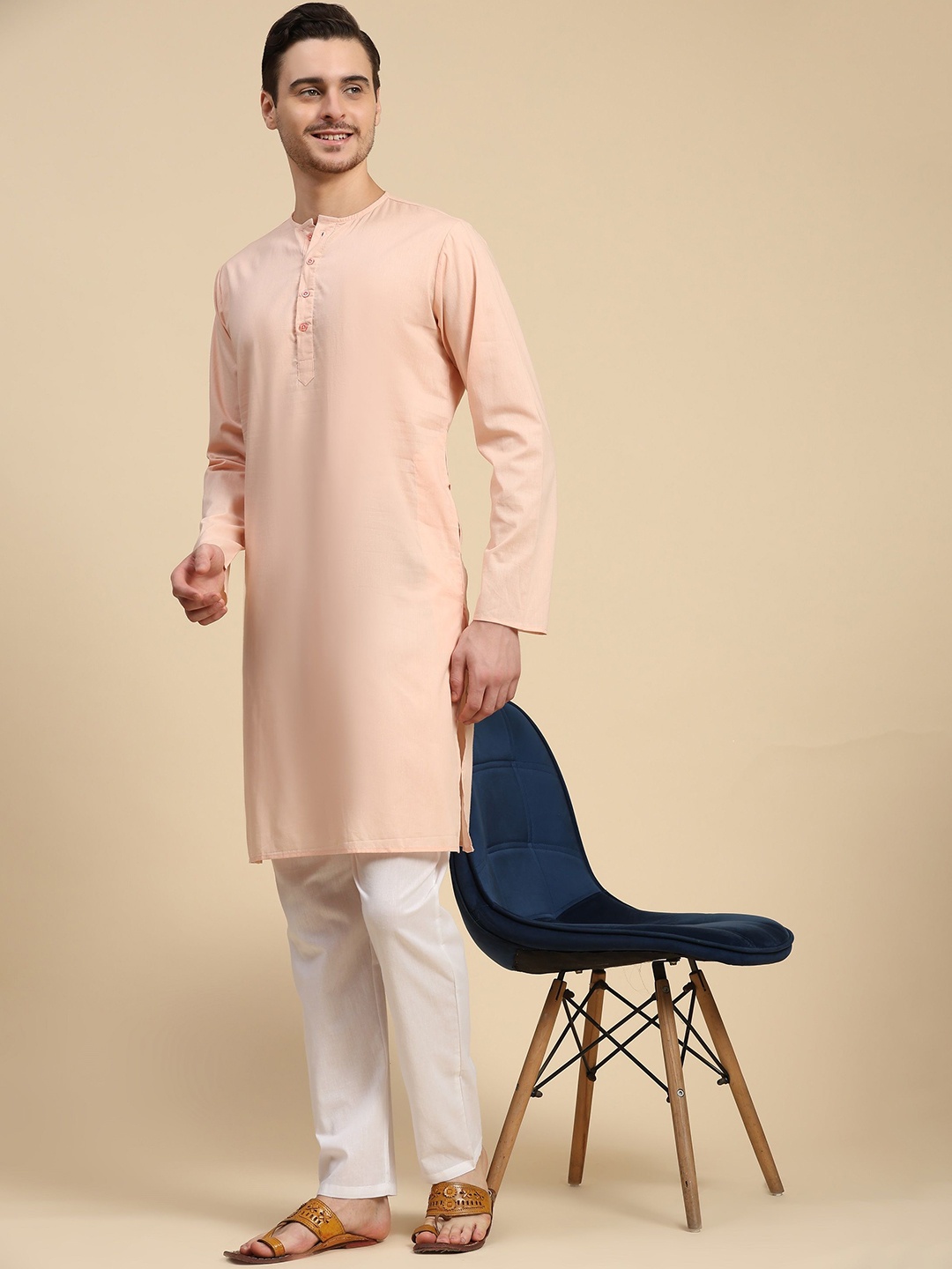 

SKAVIJ Pure Cotton Straight Kurta With Pyjama, Pink