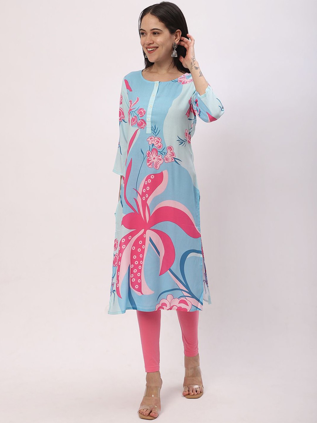 

R&B Floral Printed Straight Kurta, Blue