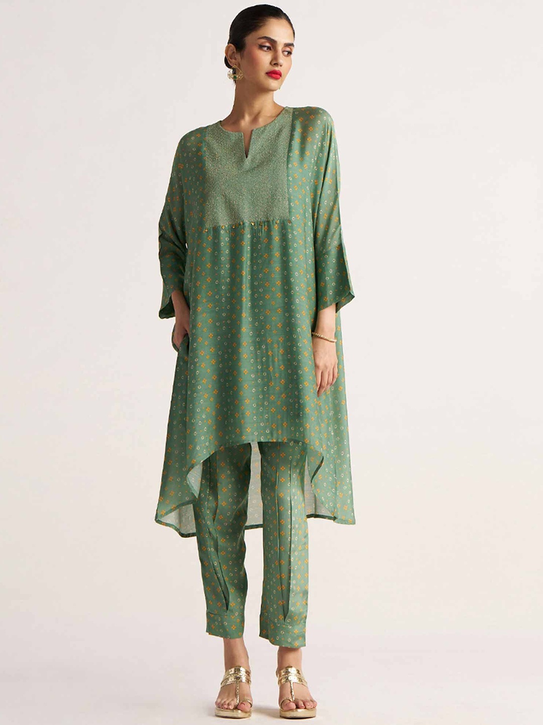 

Ganga Floral Printed High-Low Bemberg Raw Silk A-Line Kurta With Trouser, Green