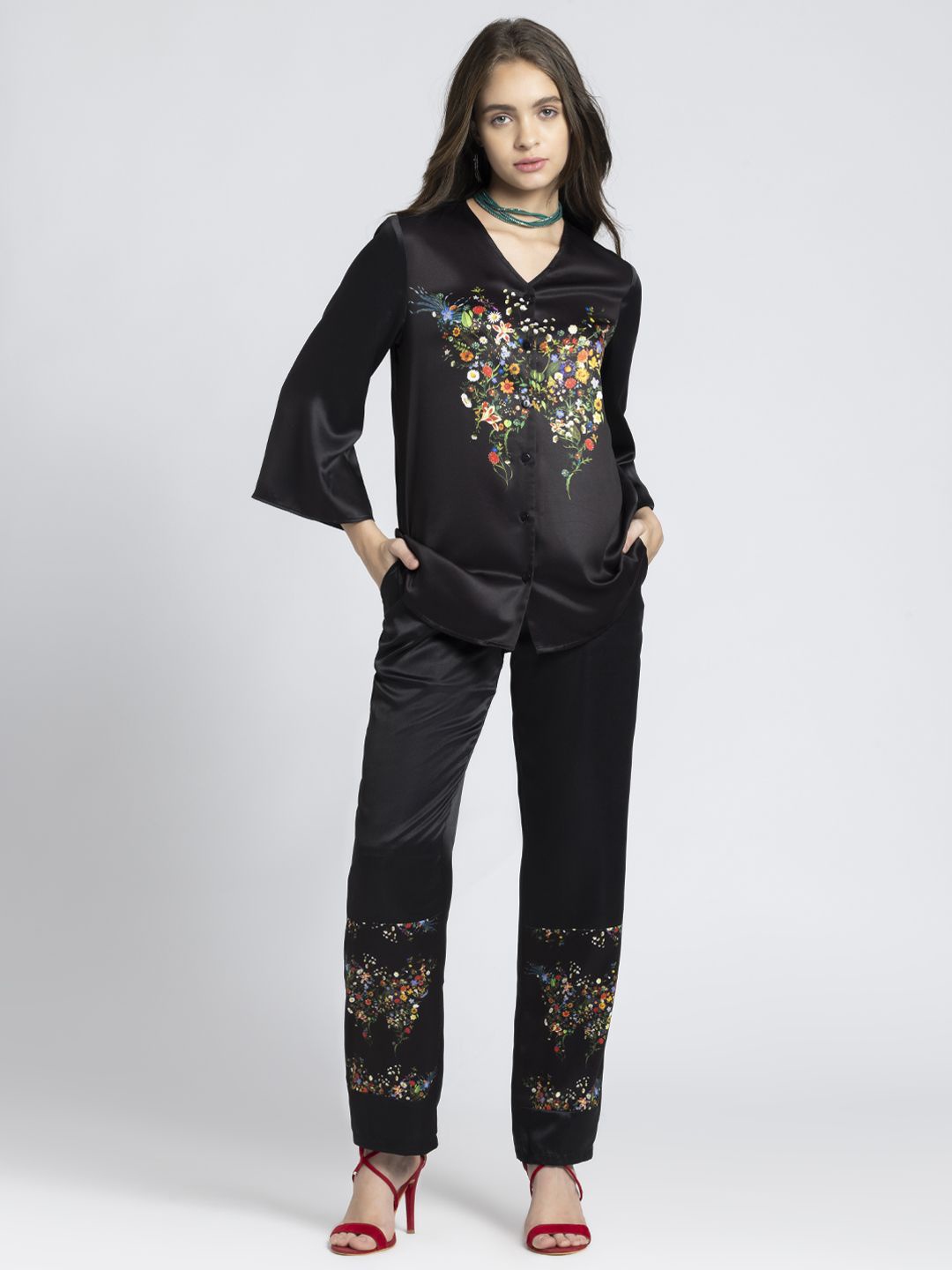 

SHAYE Floral Printed V Neck Top & Trouser, Black