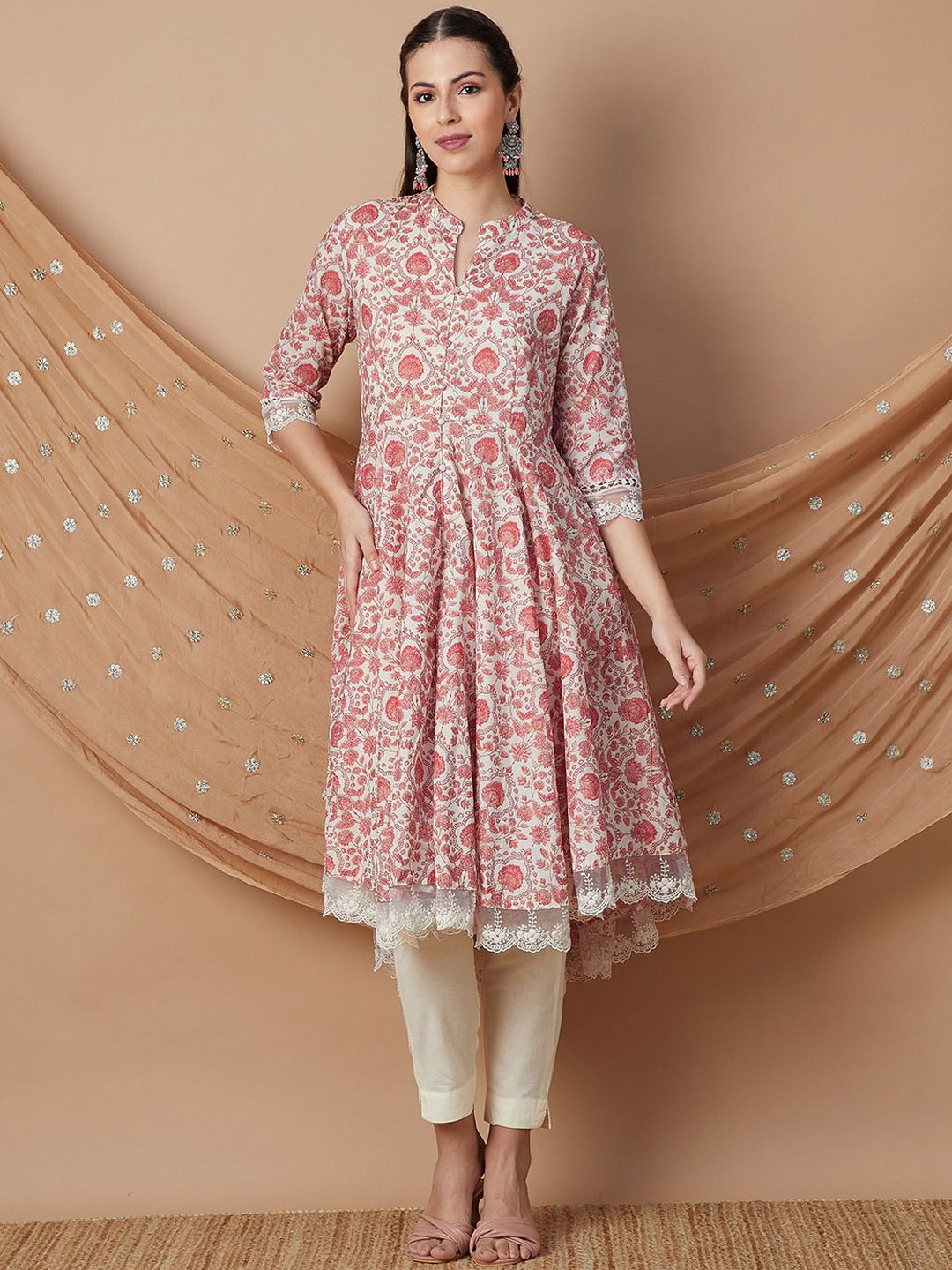 

Melange by Lifestyle Floral Printed Sequinned Pure Cotton Kurta with Trousers & Dupatta, Peach