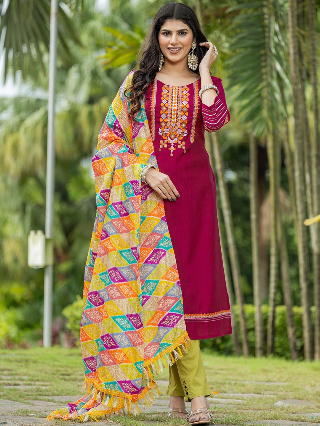 

MITTOO Floral Embroidered Thread Work Kurta with Trouser & Dupatta, Magenta