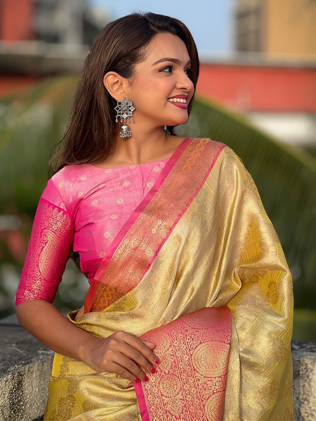 

Ishin Ethnic Motifs Woven Design Zari Kanjeevaram Saree, Yellow