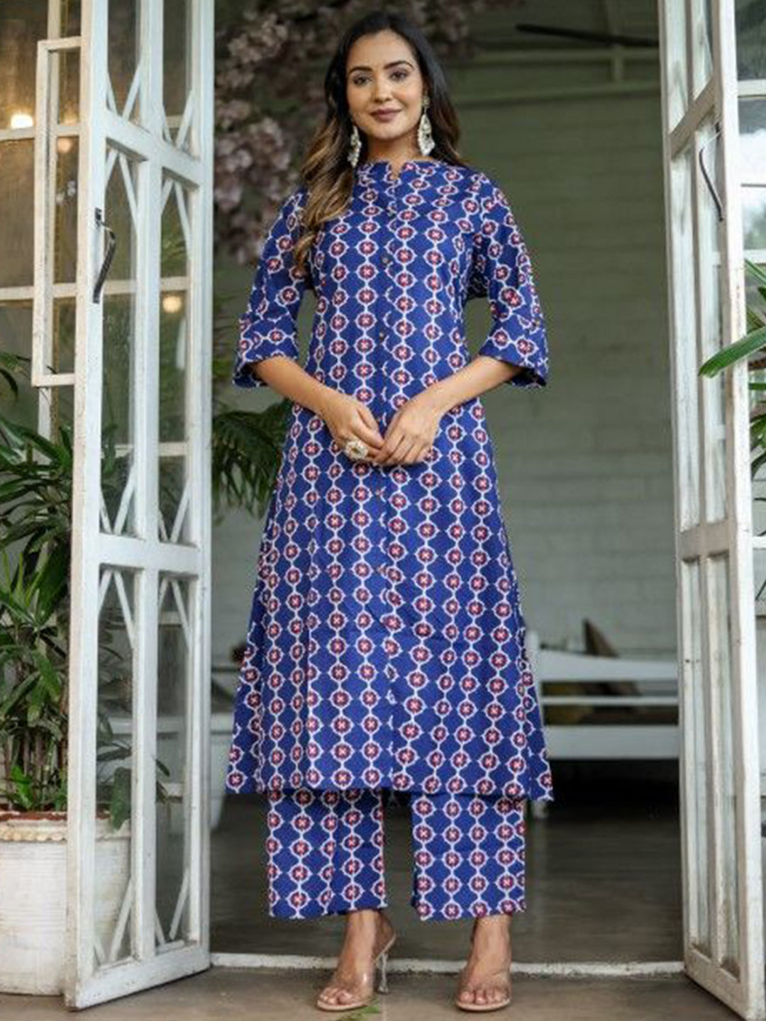 

AAYUMI Women Ethnic Motifs Printed Regular Pure Cotton Kurta with Palazzos, Blue