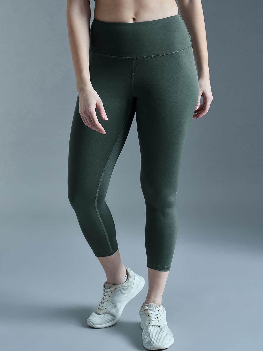 

SG Women Cropped-Length Sports Tights, Green