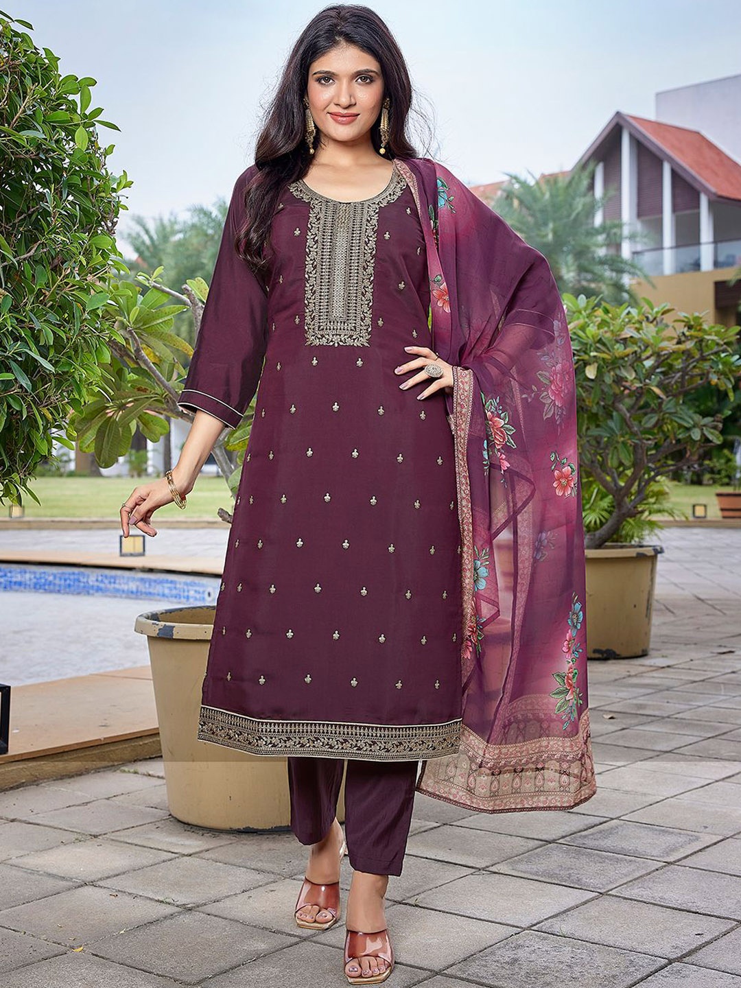 

Royal Export Floral Embroidered Straight Zari Kurta With Trousers & Dupatta, Maroon