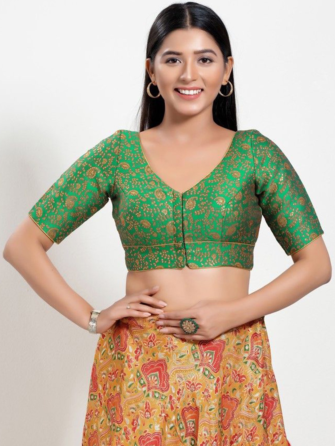 

Mmore V-Neck Short Sleeves Saree Blouse, Green