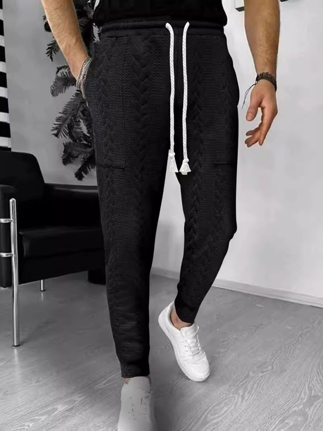 

StyleCast x Revolte Men Easy Wash Regular Fit Chinos Trousers, Black