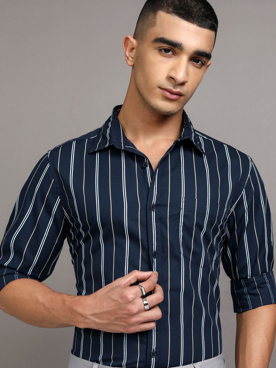 

Highlander Men Reg Collar Full Sleeve Aop Striper Shirt, Navy blue