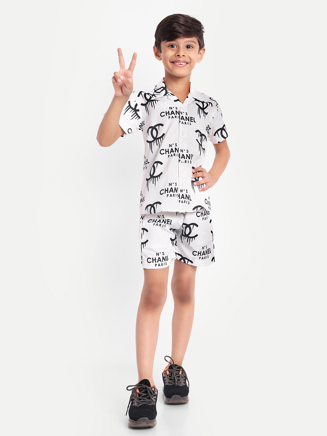 

BAESD Unisex Kids Printed Shirt with Shorts, White