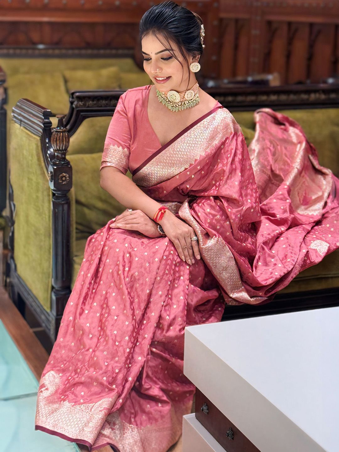 

Ishin Woven Design Zari Banarasi Saree, Pink