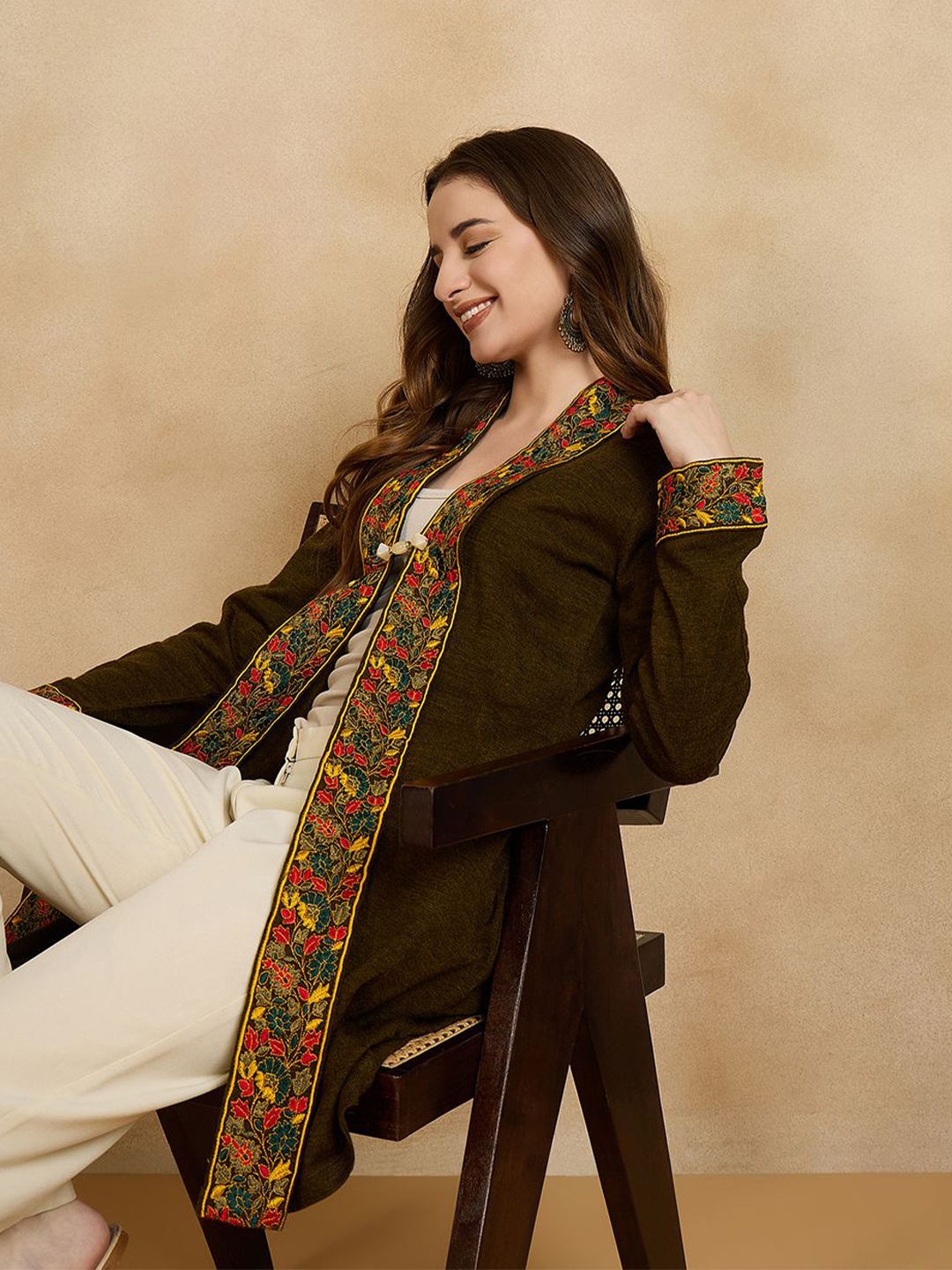 

CLAPTON Floral Woollen Pullover, Olive