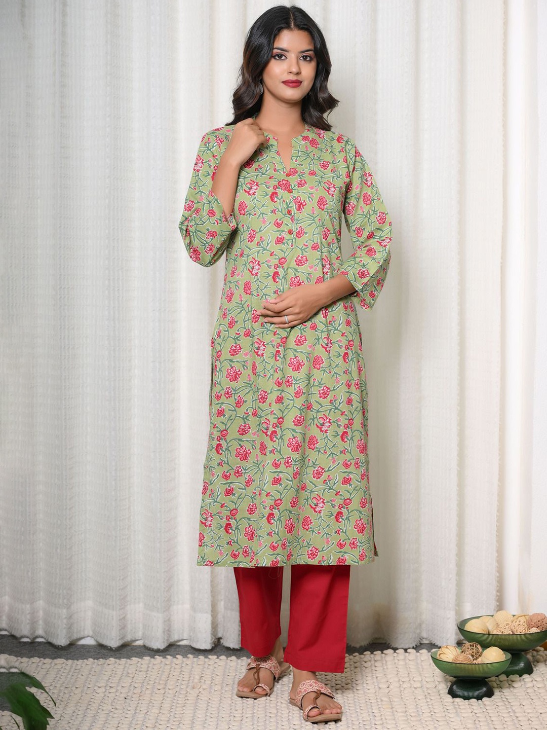 

Jaipuriya Fab Private Limited Floral Printed Pure Cotton Straight Kurta, Green