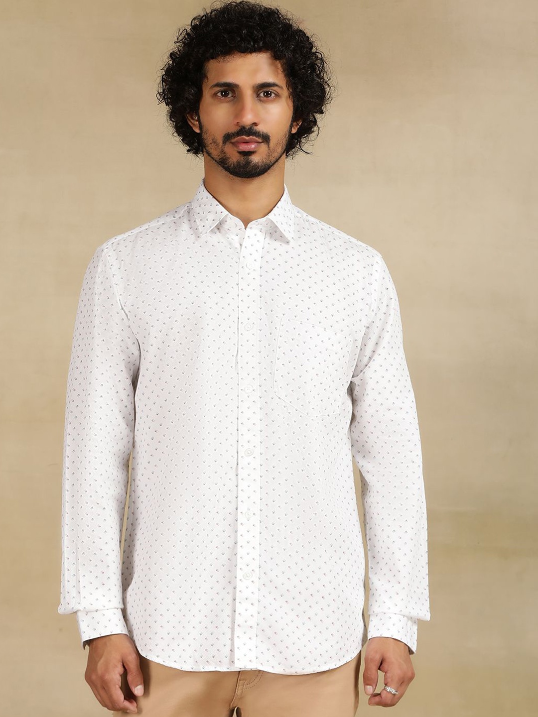 

JADE BLUE Men Cutaway Collar Micro Ditsy Printed Cotton Casual Shirt, White
