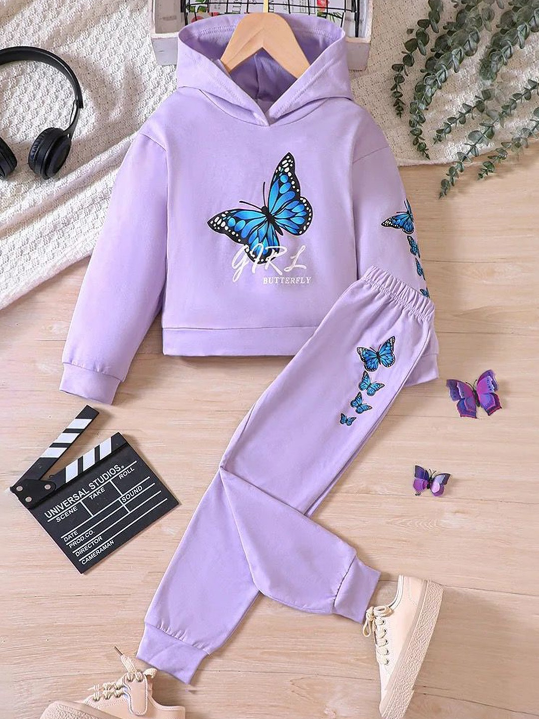 

TrendyKid Girls Printed Hooded Long Sleeves Sweatshirt With Jogger, Purple