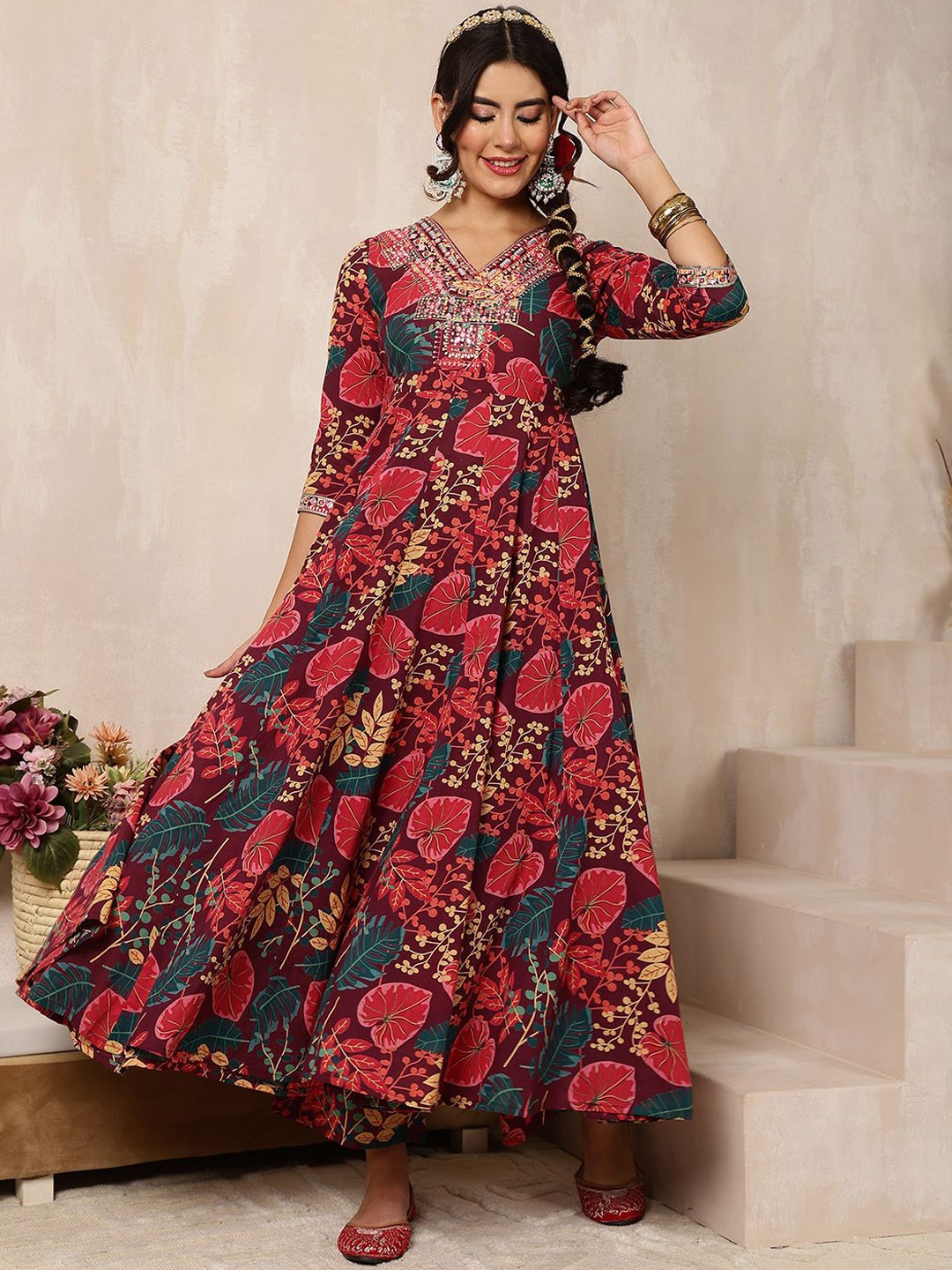 

KIMAYRA Floral Printed Pure Cotton Anarkali Kurta with Palazzos & Dupatta, Maroon