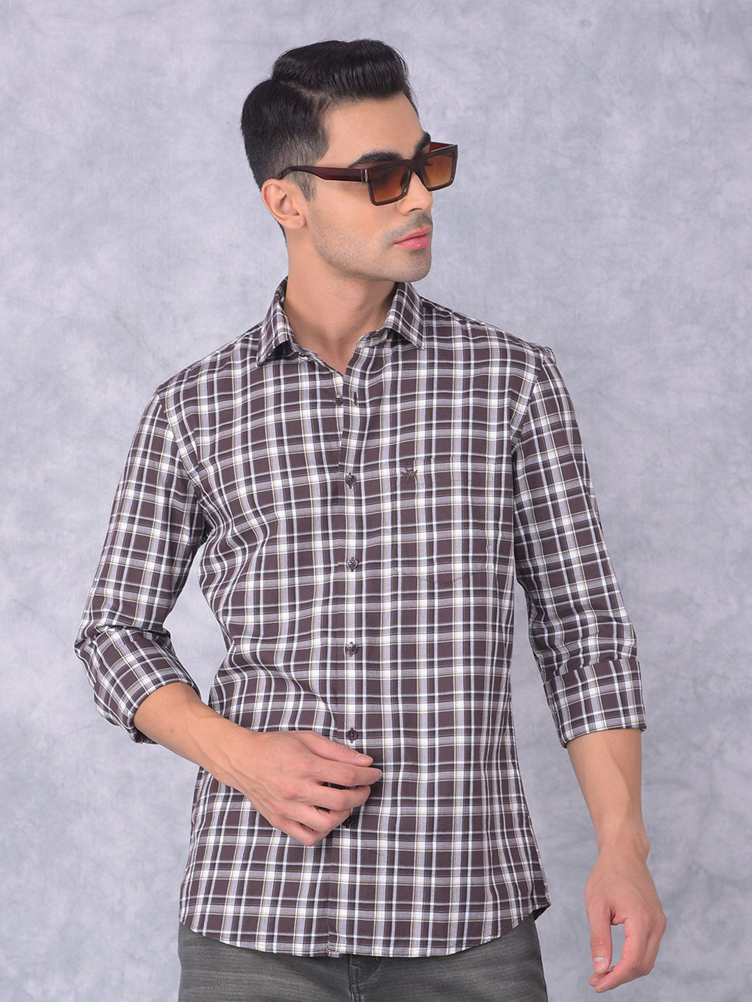 

Crimsoune Club Men Smart Spread Collar Checked Cotton Slim Fit Casual Shirt, Brown