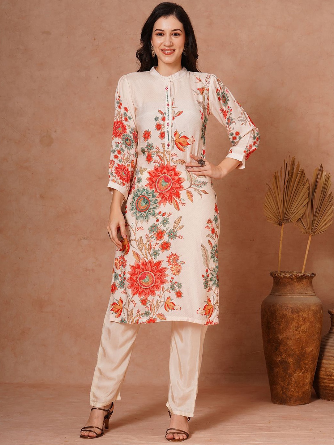 

FASHOR Floral Printed Regular Mirror Work Straight Kurta with Trousers, Off white