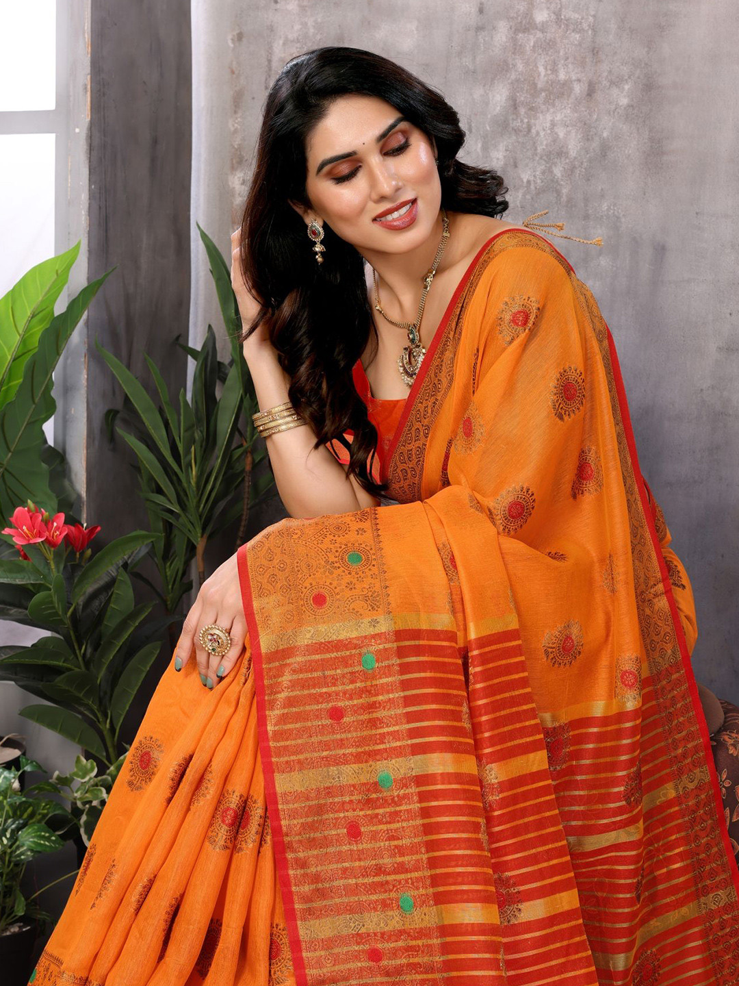

vj fashion Ethnic Motifs Woven Design Zari Saree, Yellow