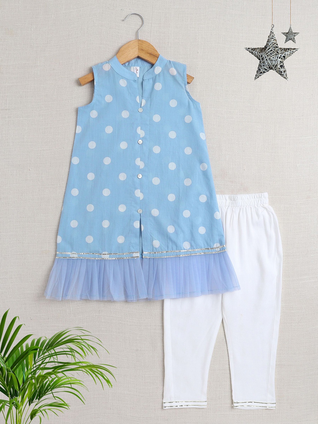 

The Magic Wand Girls Polka Dots Printed Mandarin Collar Pure Cotton Kurta & Trouser, Blue