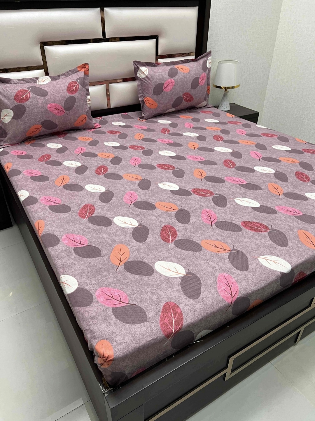 

Pure Decor Passion Purple Floral Printed Pure Cotton 260TC Queen Bedsheet Set 2.54 x 2.29m