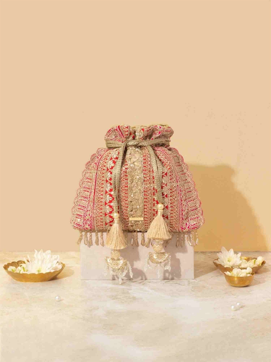 

AMYRA Women Ethnic Motifs Printed Structured Handheld Bag, Beige