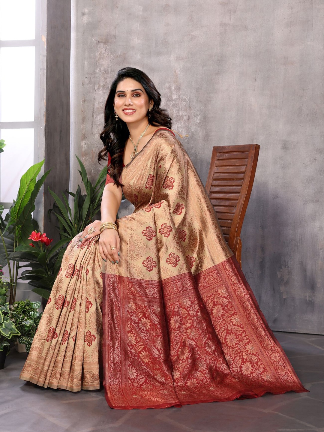 

vj fashion Women Woven Design Zari Saree, Beige