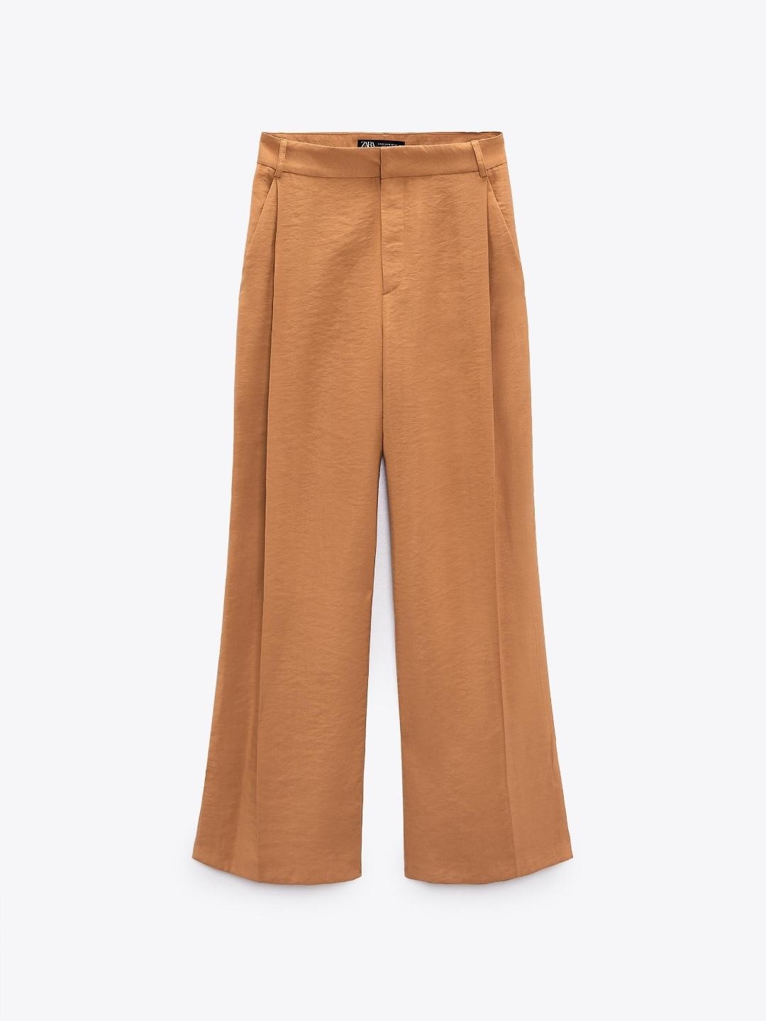 

ZARA Women Trousers, Na