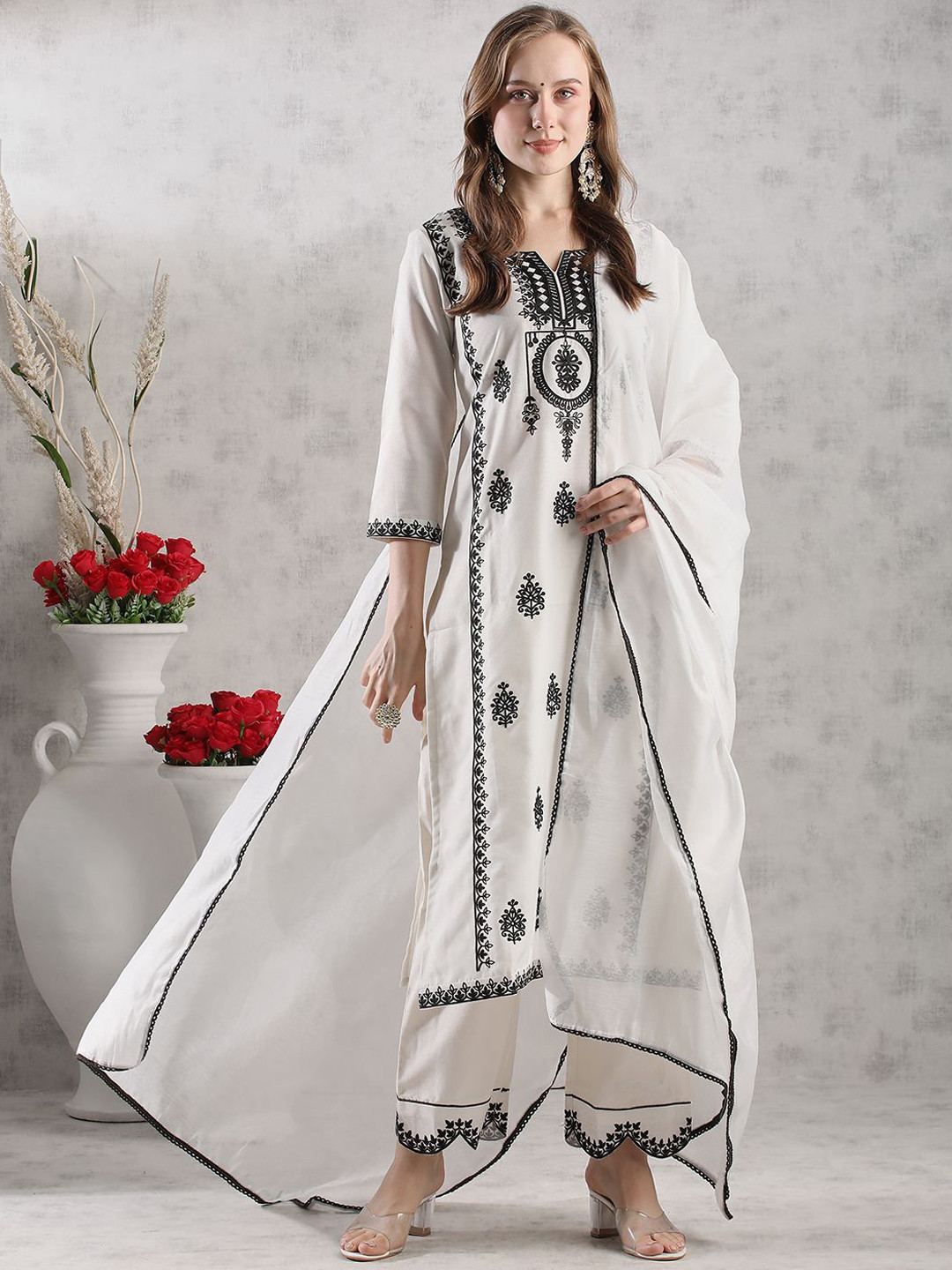 

GoSriKi Ethnic Motifs Embroidered Notch Neck Straight Kurta with Palazzo & Dupatta, White