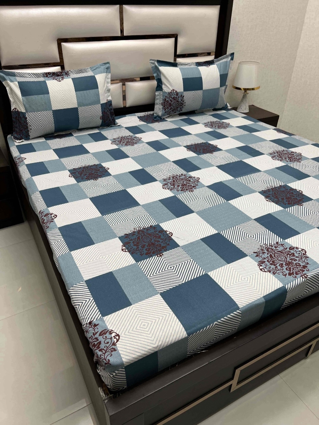 

Pure Decor Passion Blue Geometric Printed Cotton 250 TC Queen Bedsheet Set 2.53 x 2.29m