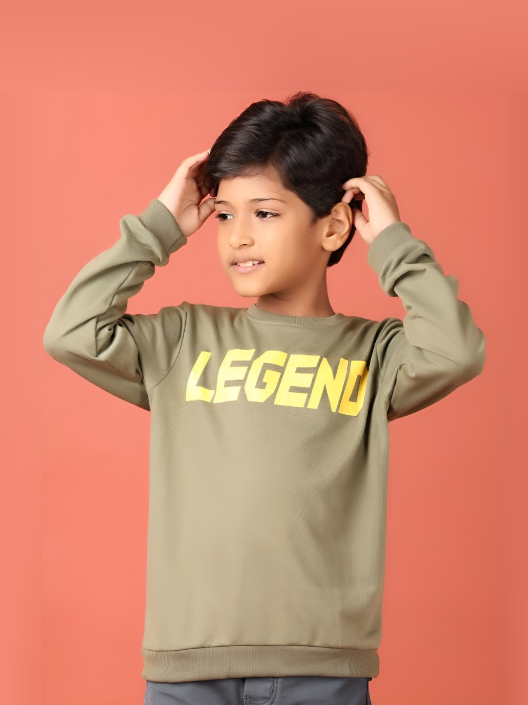 

V-Mart Boys Printed T-shirt, Olive