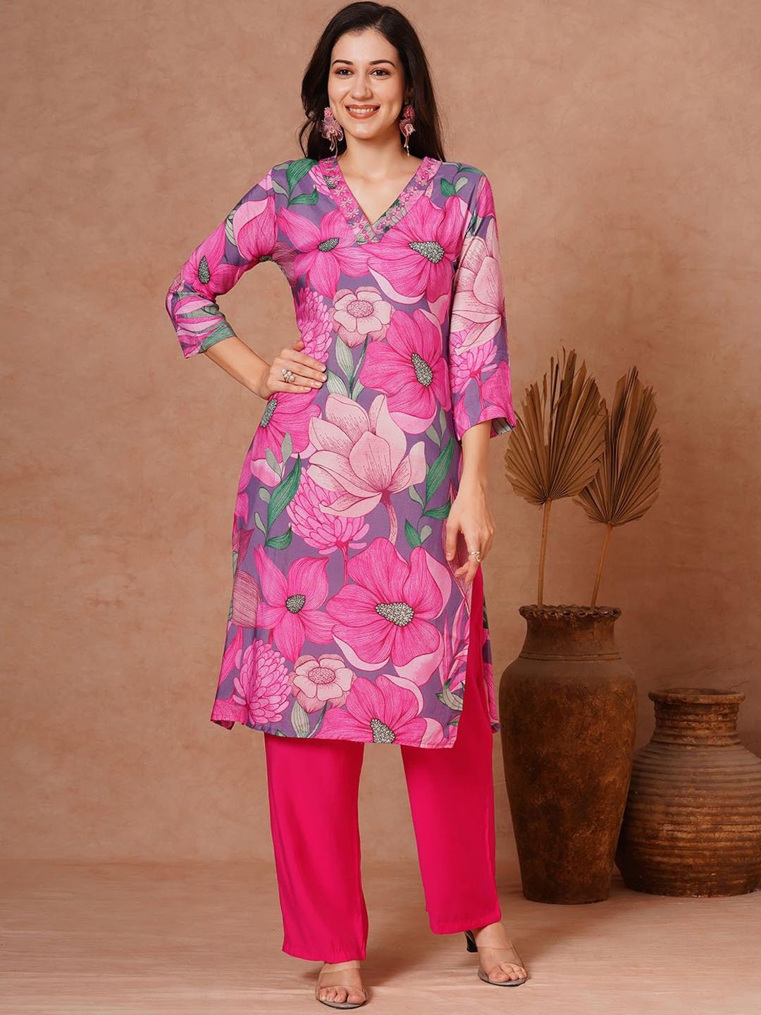 

FASHOR Floral Printed Regular Mirror Work Straight Kurta with Palazzos, Pink