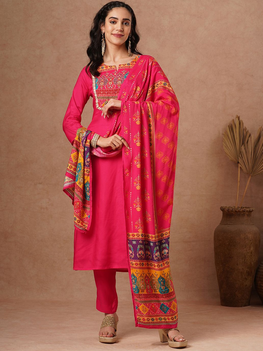 

FASHOR Ethnic Motifs Embroidered Beads and Stones Straight Kurta With Trousers & Dupatta, Pink