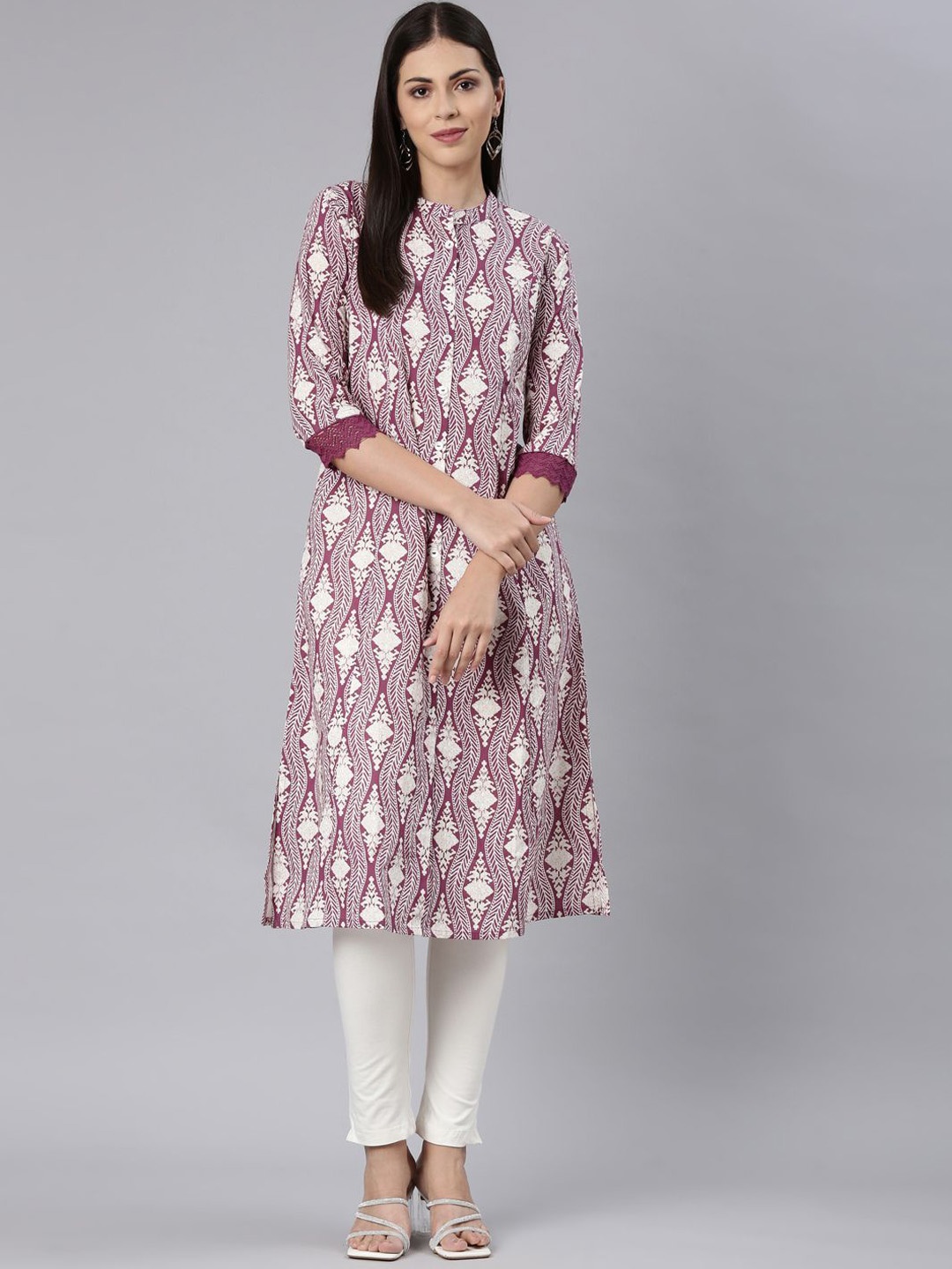 

Neerus Chevron Printed Mandarin Collar A-Line Kurta, Purple