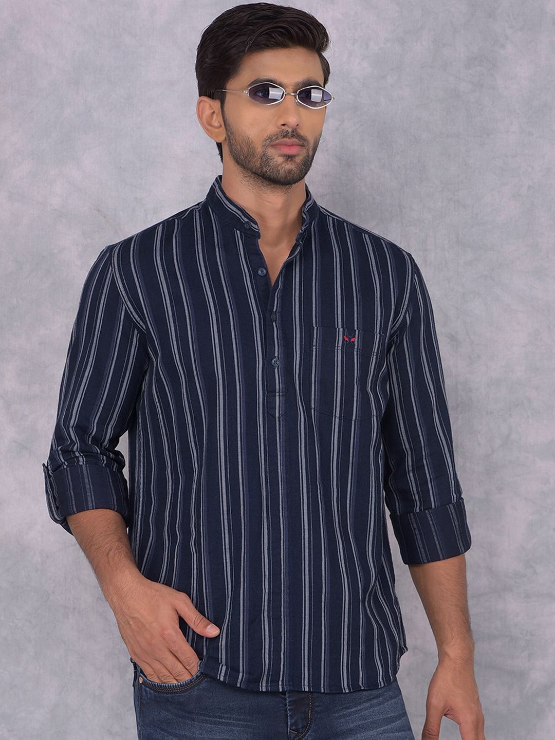 

Crimsoune Club Striped Band Collar Long Sleeves Pure Cotton Straight Kurta, Navy blue